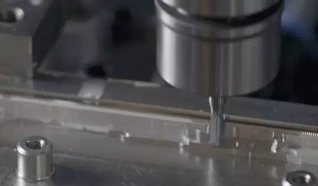 Erste CNC-Präzisionsbearbeitung