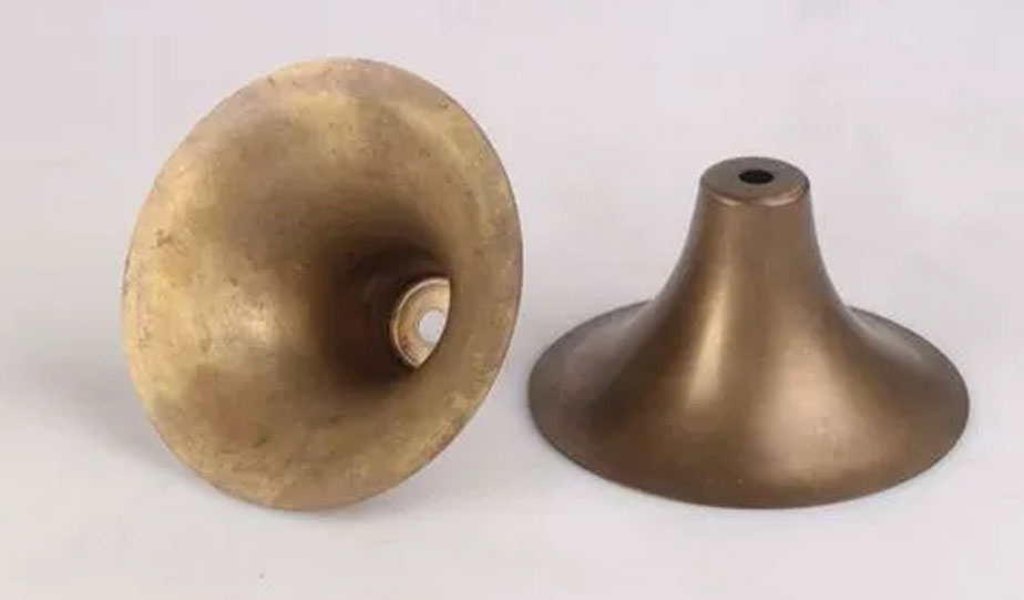 Brass Metal Spinning in Shape of Bell Cone Trumpet